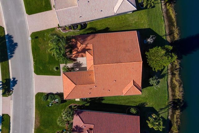 486 Blue Lake Drive, Port St. Lucie, Port St Lucie, FL 34986