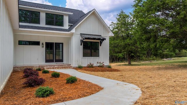 5006 Big Wills Road, Fort Payne, AL 35967