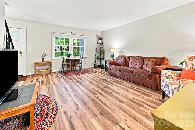 101 Boyd Drive 2C, Flat Rock, NC 28731