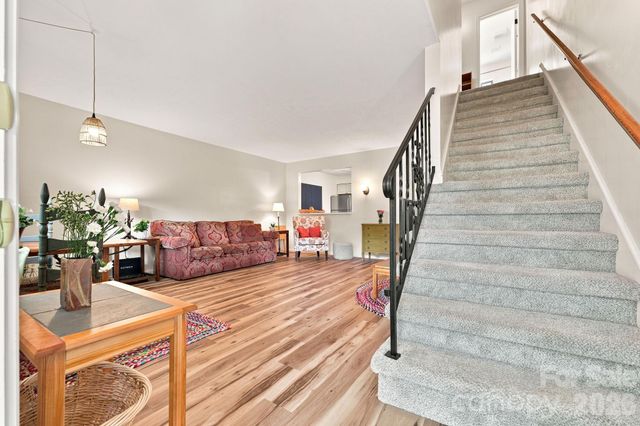 101 Boyd Drive 2C, Flat Rock, NC 28731
