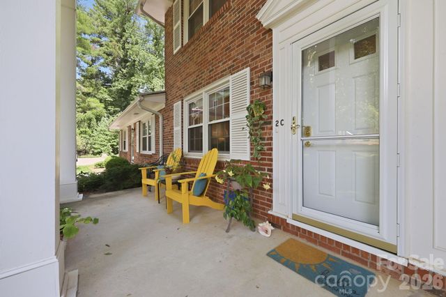 101 Boyd Drive 2C, Flat Rock, NC 28731