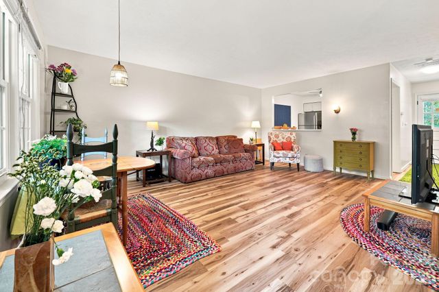 101 Boyd Drive 2C, Flat Rock, NC 28731