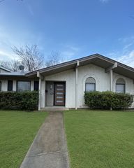2917 Abston Drive, Mesquite, TX 75150