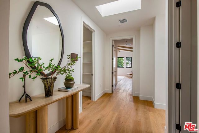 1016 Palms Boulevard, Venice, CA 90291