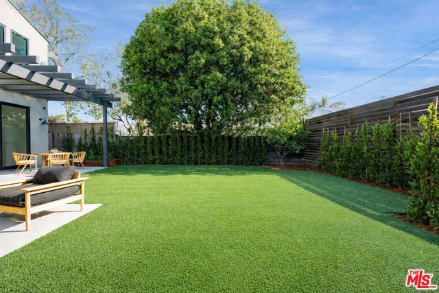 1016 Palms Boulevard, Venice, CA 90291