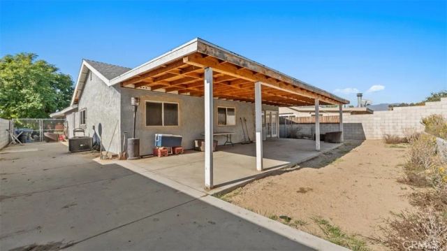 315 S Dallas, San Bernardino, CA 92410