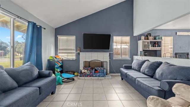 315 S Dallas, San Bernardino, CA 92410