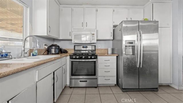 315 S Dallas, San Bernardino, CA 92410