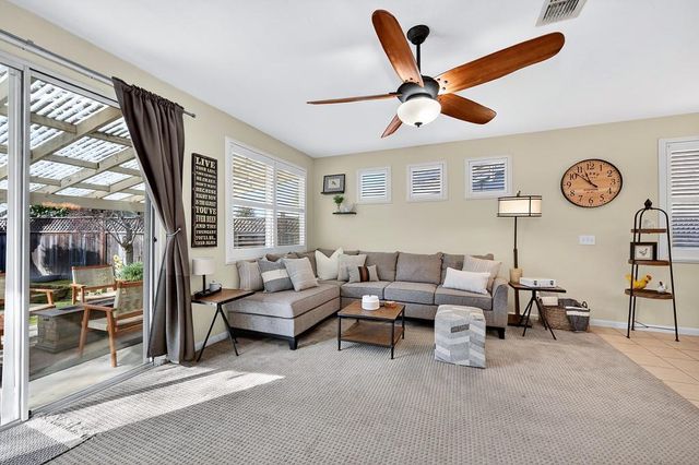 1605 Gateway Drive, West Sacramento, CA 95691