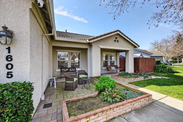 1605 Gateway Drive, West Sacramento, CA 95691