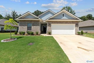 14971 Greenleaf Drive, Athens, AL 35613