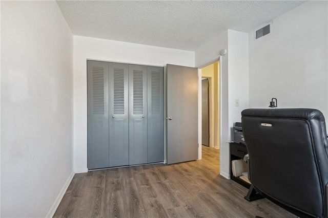 8715 Sycamore Avenue, Kansas City, MO 64138