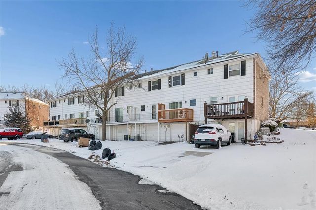 8715 Sycamore Avenue, Kansas City, MO 64138