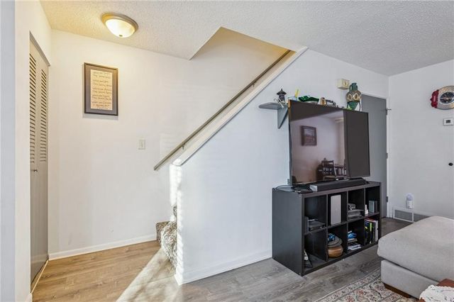 8715 Sycamore Avenue, Kansas City, MO 64138