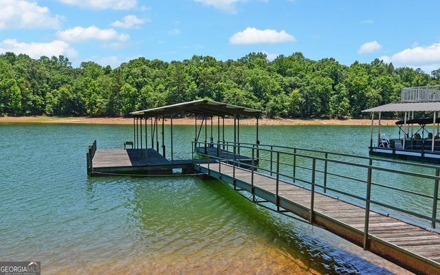 112 Northlake Drive, Hartwell, GA 30643
