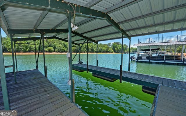 112 Northlake Drive, Hartwell, GA 30643