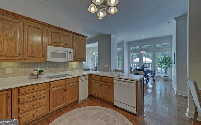 112 Northlake Drive, Hartwell, GA 30643