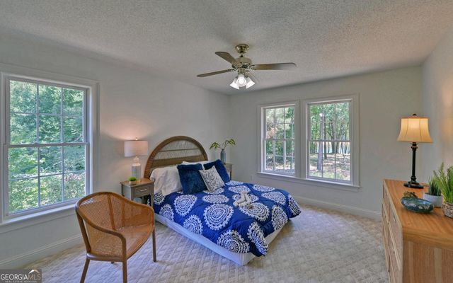 112 Northlake Drive, Hartwell, GA 30643