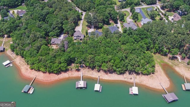 112 Northlake Drive, Hartwell, GA 30643