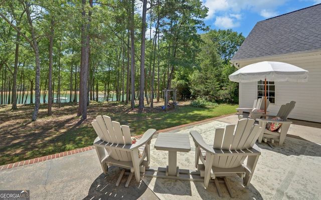 112 Northlake Drive, Hartwell, GA 30643