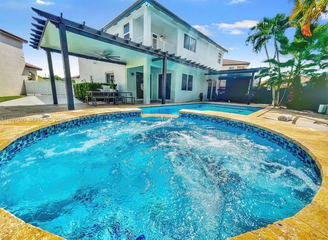 15411 SW 36th Ter, Miami, FL 33185