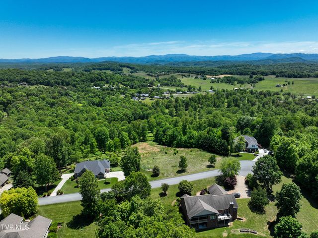 152 Allison Timbers Road, Piney Flats, TN 37686