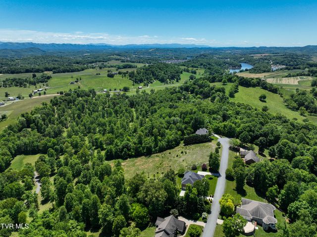 152 Allison Timbers Road, Piney Flats, TN 37686