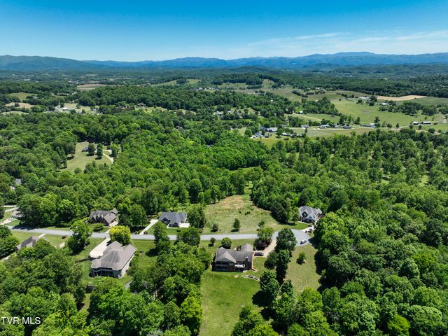 152 Allison Timbers Road, Piney Flats, TN 37686