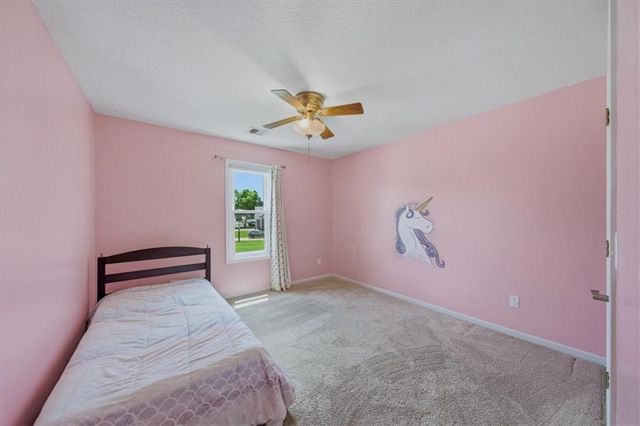 270 SE Sumpter Court, Lee's Summit, MO 64063
