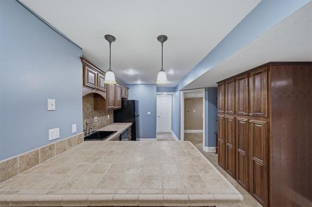 270 SE Sumpter Court, Lee's Summit, MO 64063