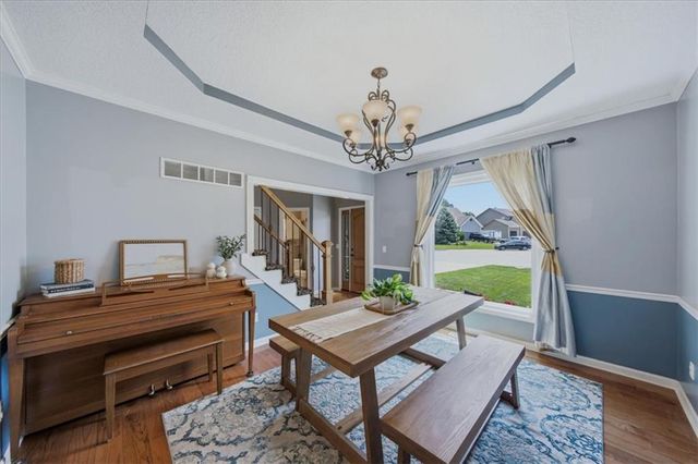 270 SE Sumpter Court, Lee's Summit, MO 64063