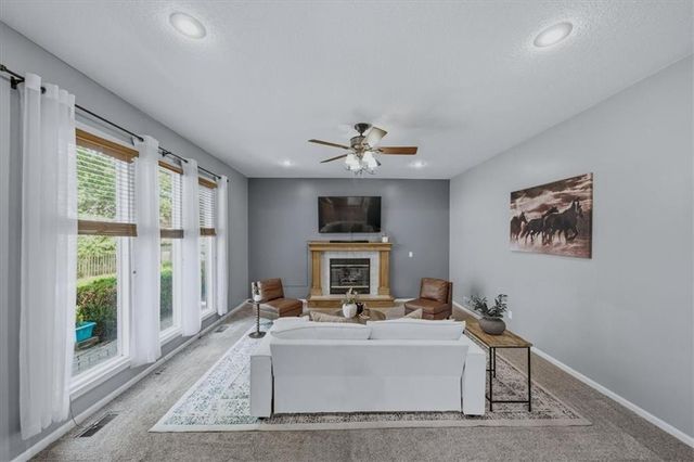 270 SE Sumpter Court, Lee's Summit, MO 64063