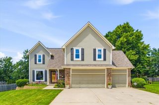 270 SE Sumpter Court, Lee's Summit, MO 64063
