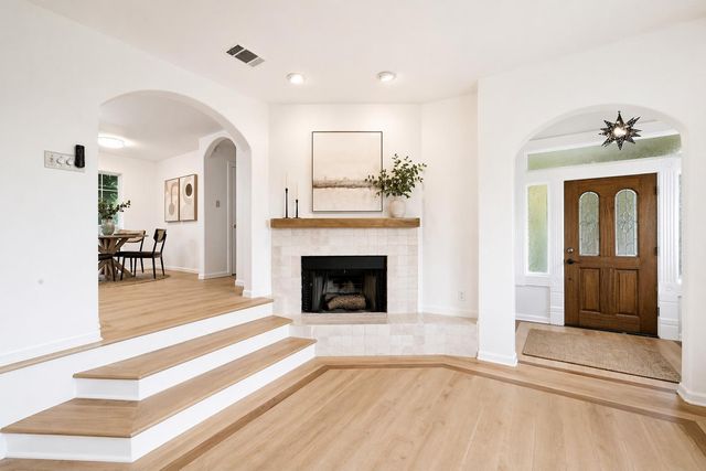 2405 Bahama RD, Austin, TX 78733