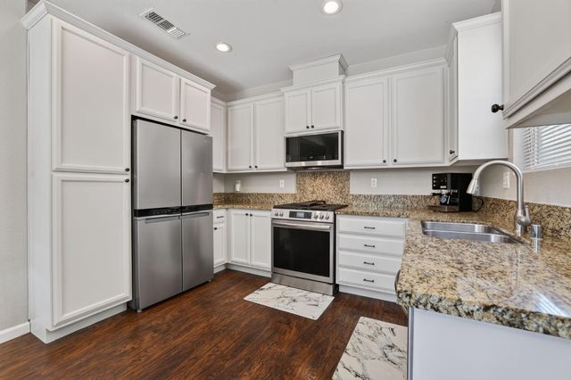 2280 Ellesmere Loop, Roseville, CA 95747