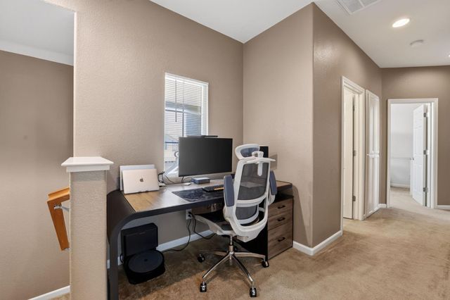 2280 Ellesmere Loop, Roseville, CA 95747