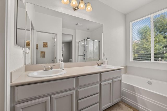 2280 Ellesmere Loop, Roseville, CA 95747