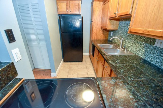 3400 Timmons Lane 78, Houston, TX 77027