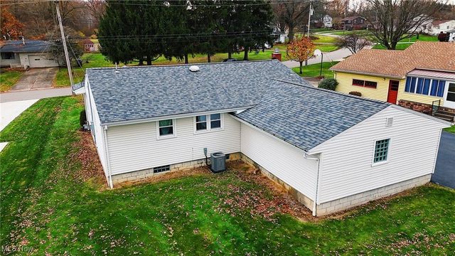 8010 Sigle Lane, Poland, OH 44514