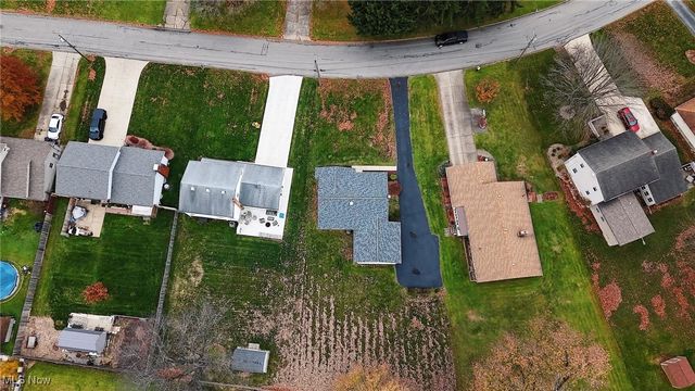 8010 Sigle Lane, Poland, OH 44514