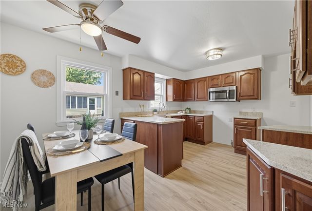 8010 Sigle Lane, Poland, OH 44514