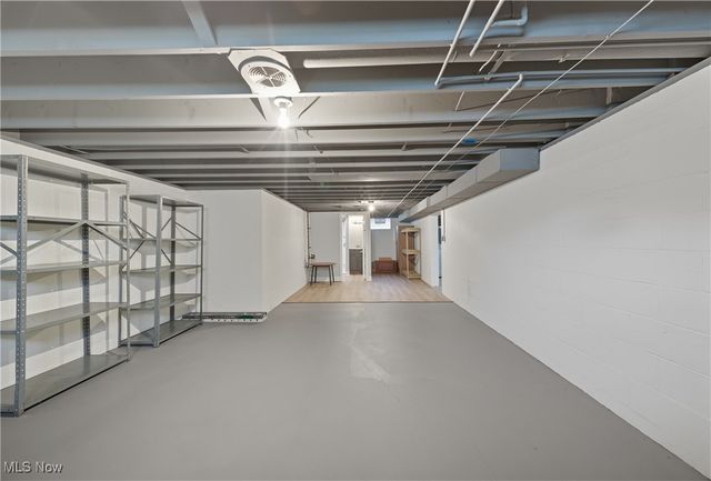 8010 Sigle Lane, Poland, OH 44514