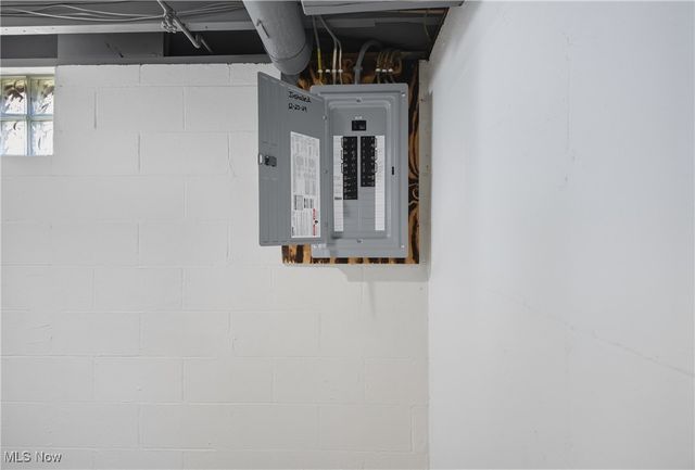 8010 Sigle Lane, Poland, OH 44514