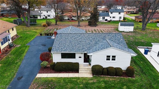 8010 Sigle Lane, Poland, OH 44514