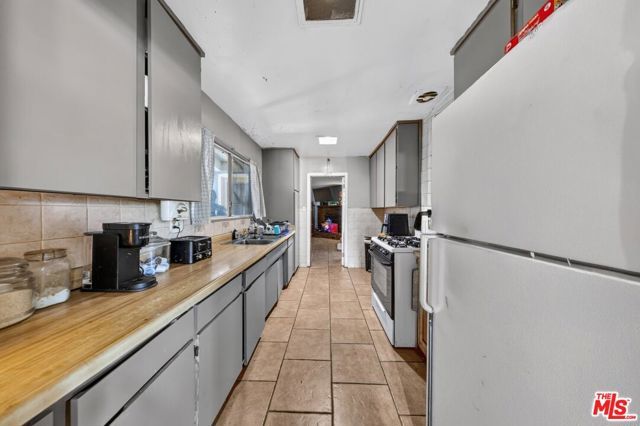 1727 Larchwood Avenue, Hacienda Heights, CA 91745
