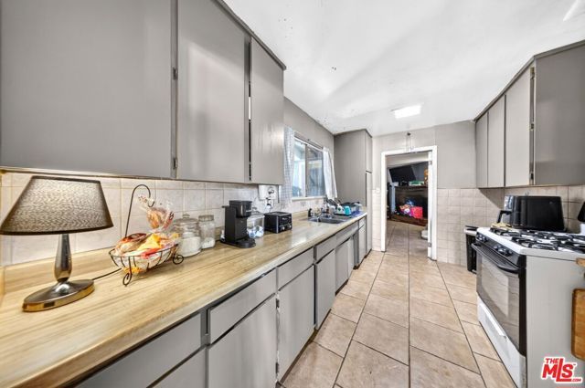 1727 Larchwood Avenue, Hacienda Heights, CA 91745