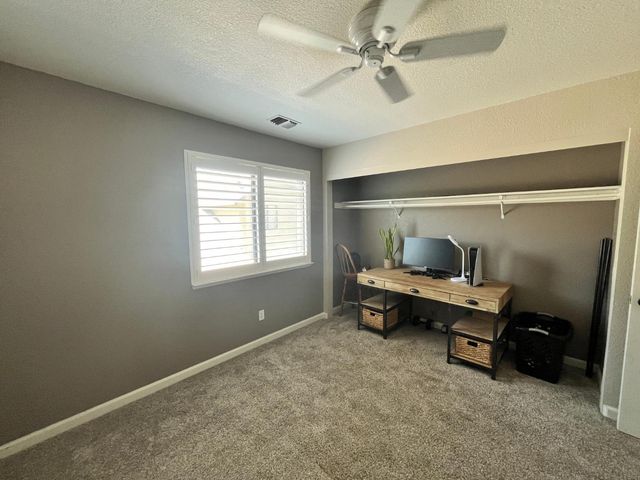 838 Mackilhaffy Dr, Patterson, CA 95363