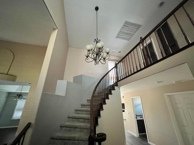 838 Mackilhaffy Dr, Patterson, CA 95363