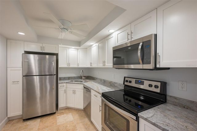 101 S GULFSTREAM AVENUE 7D, Sarasota, FL 34236