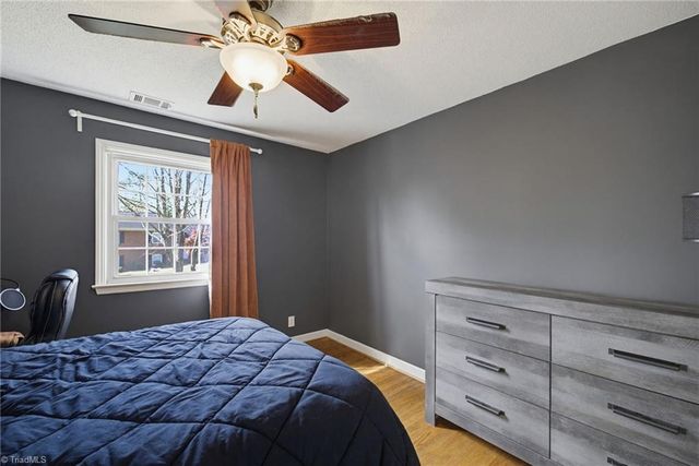 2122 Leeds Lane, Winston-salem, NC 27103